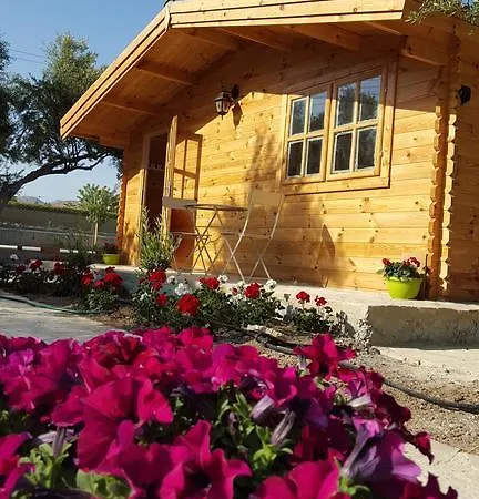 Cyprus Glamping Park * Agios Theodoros