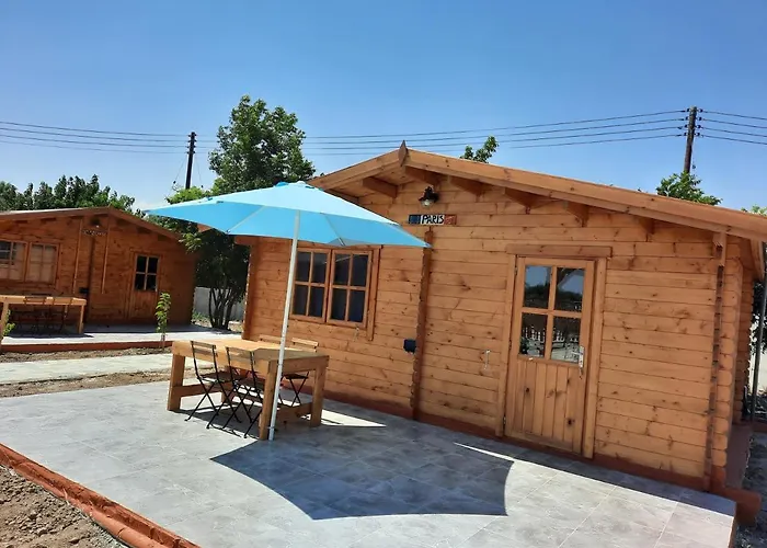 Cyprus Glamping Park * Agios Theodoros