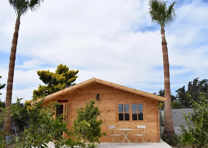 Cyprus Glamping Park * Agios Theodoros